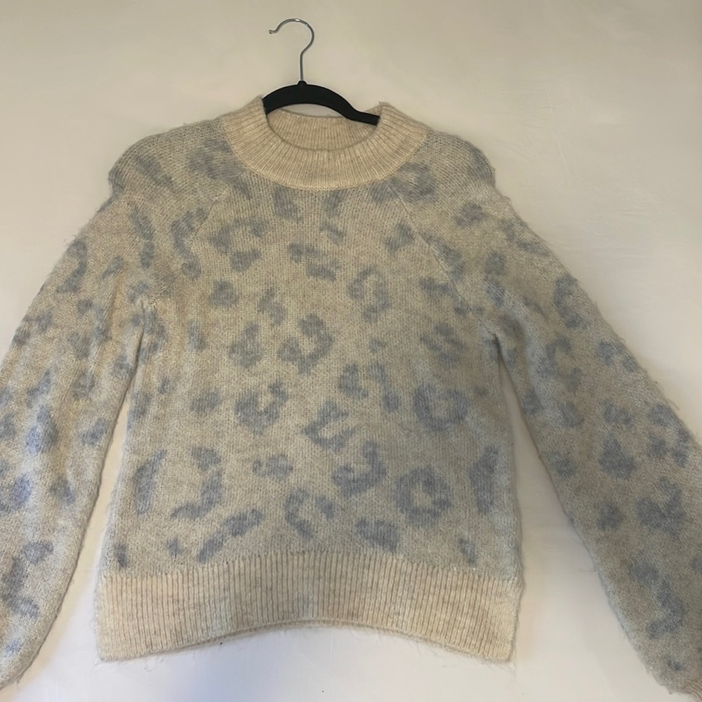 Abercrombie sweater